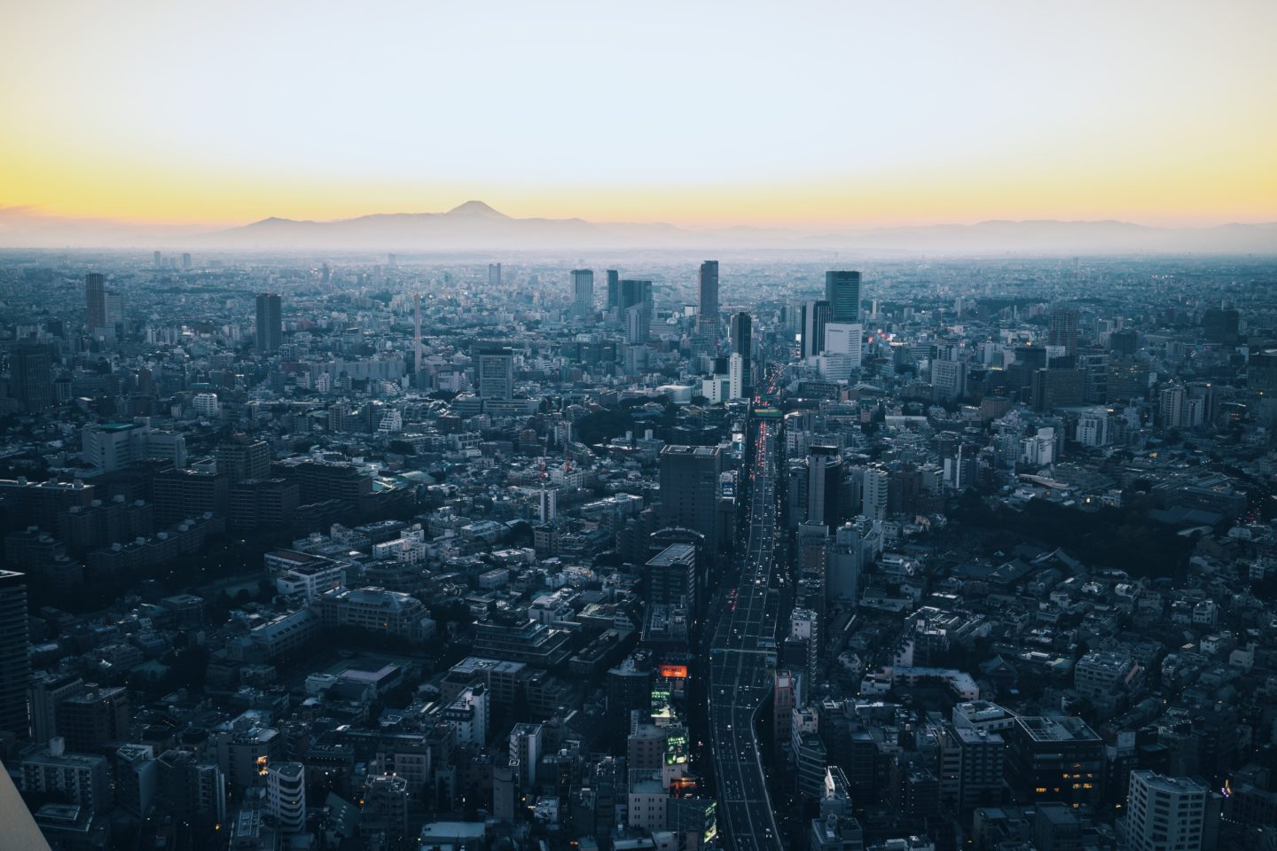 DATE NIGHT IN ROPPONGI