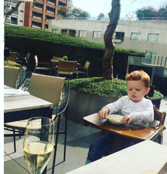 HIGH CHAIRS IN TOKYO