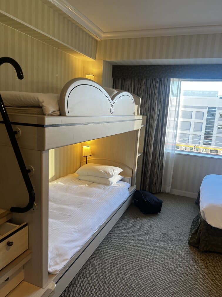 ORIENTAL HOTEL TOKYO BAY (NEAR DISNEY) : OUR STAY