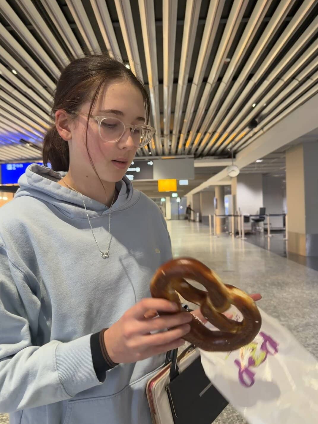 OTHER COUNTRIES: FRANKFURT AIRPORT WITH KIDS